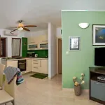 Apartment Zlatka *