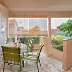 Zlatka Apartment *